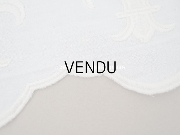 画像4: 19世紀末 アンティーク 百合の紋章の刺繍入り　教会の祭壇装飾 95〜99cm 10.3cm幅 (4)