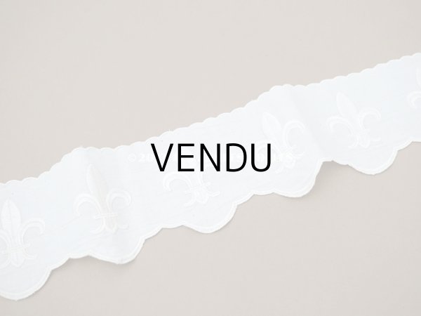 画像6: 19世紀末 アンティーク 百合の紋章の刺繍入り　教会の祭壇装飾 95〜99cm 10.3cm幅 (6)