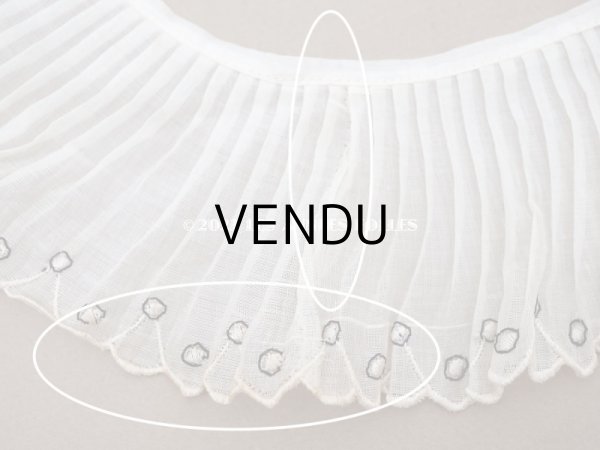 画像7: アンティーク スカラップ プリーツリボン ドット刺繍入り 7.8cm幅 コットンオーガンジー (7)
