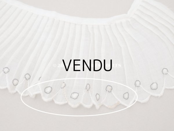 画像14: アンティーク スカラップ プリーツリボン ドット刺繍入り 7.8cm幅 コットンオーガンジー (14)