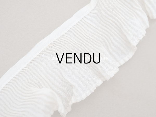 画像3: アンティーク プリーツリボン エクリュ 55cm 4cm幅   (3)