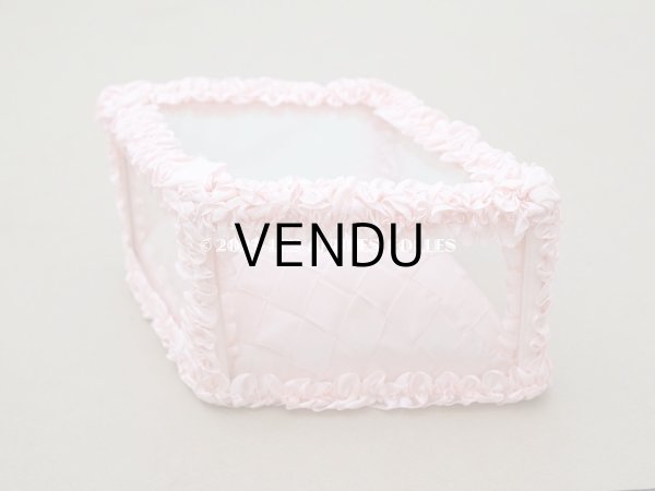 画像11: アンティーク リボンワークのジュエリーボックス パウダーピンク ガラスケース (11)