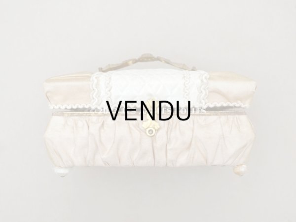 画像6: 19世紀 アンティーク ナポレオン3世時代 お菓子箱 シャンパンゴールド＆オフホワイトのキルティング チョコレートボックス  (6)