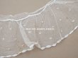 画像5: アンティーク 幅広 フリルレース オフホワイト ドット刺繍入り チュールレース 2.5m 幅11.5cm  (5)