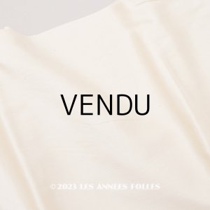 画像: アンティーク ベージュのファブリック　シャンパンゴールド 68×180cm