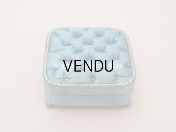 画像3: 1891年 アンティーク シルク製クッション　チョコレートボックス　お菓子箱 スモーキーブルー (3)