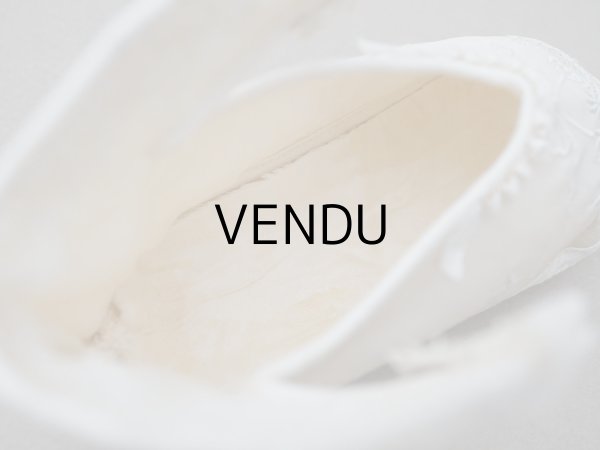 画像10: アンティーク ベビーシューズ エクリュ リボン柄の手刺繍入り  (10)