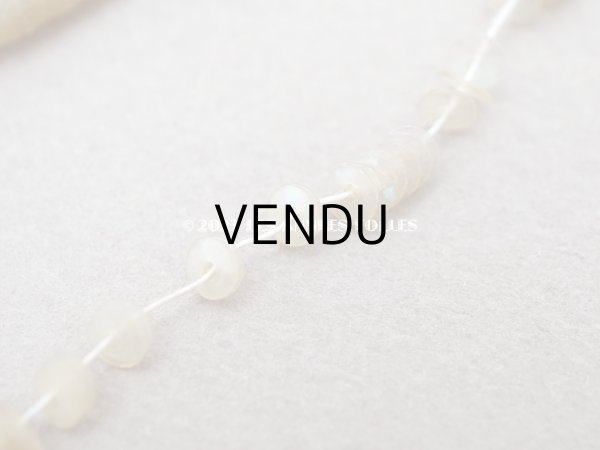 画像2: アンティーク ゼラチン製 スパンコール 3mm オーロラ色 (2)