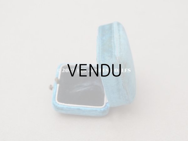 画像7: 19世紀 アンティーク ブルーのベルベットのジュエリーボックス ピアス用 (7)