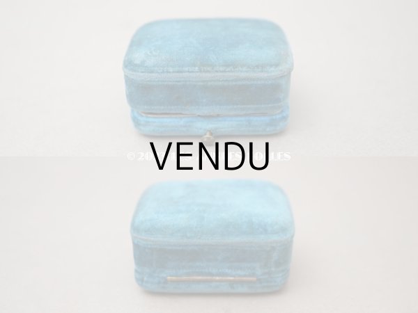 画像8: 19世紀 アンティーク ブルーのベルベットのジュエリーボックス ピアス用 (8)