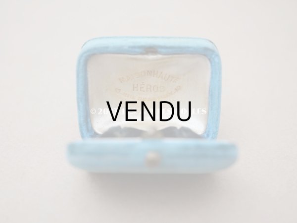 画像4: 19世紀 アンティーク ブルーのベルベットのジュエリーボックス ピアス用 (4)