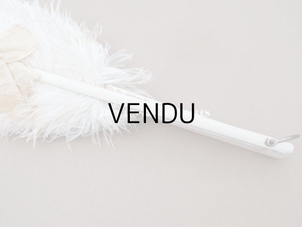 画像3: アンティーク 淡いピンクベージュのリボン付 オフホワイトのフェザーのファン  (3)