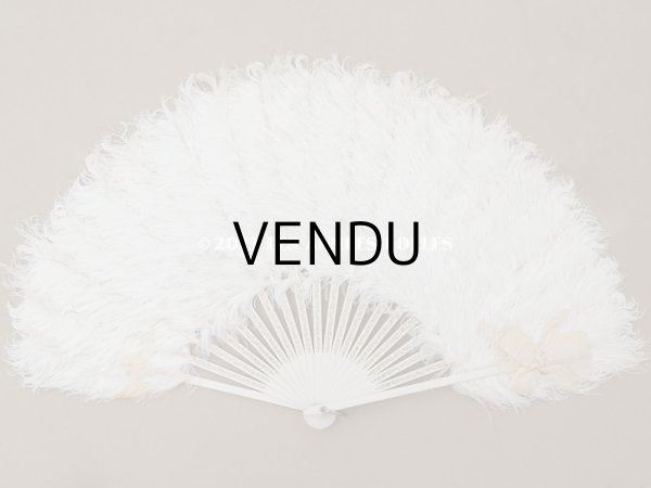 画像4: アンティーク 淡いピンクベージュのリボン付 オフホワイトのフェザーのファン  (4)