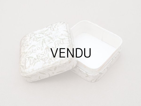 画像8: アンティーク 鈴蘭のパウダーボックス POUDRE DE RIZ EXTRA-FINE - MAISON PLASSCHAERT PARIS - (8)