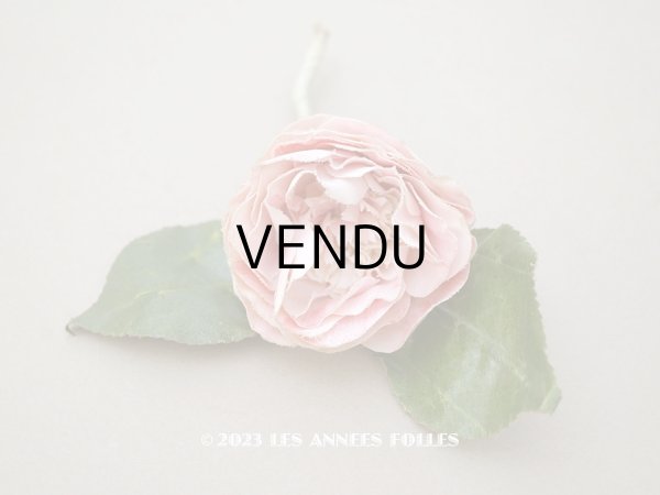 画像1: アンティーク ピンクの薔薇の布花 クウォーターロゼット咲き (1)