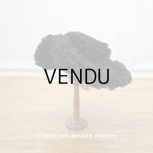 画像: 1900年頃 アンティーク ドールハット 黒いシルクシフォンのフリル　ヴェルサイユの帽子店