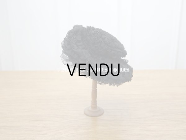 画像4: 1900年頃 アンティーク ドールハット 黒いシルクシフォンのフリル　ヴェルサイユの帽子店 (4)