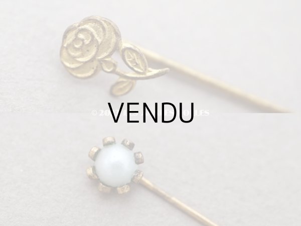 画像2: 1900年頃 アンティーク 薔薇＆フェイクパールの小さなエパングル 2点セット  (2)