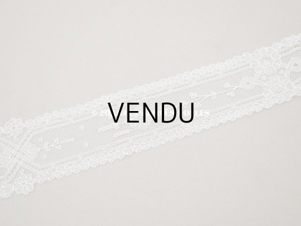 画像7: アンティーク バルブ・ド・ボネ オフホワイトのシャンティイレース　 (7)