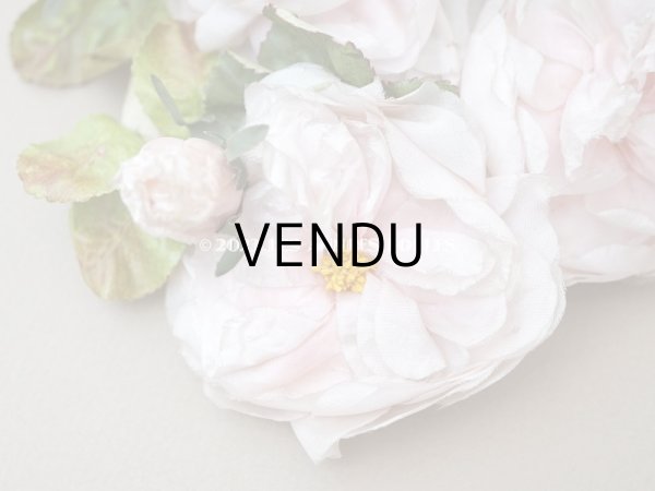 画像3: アンティーク パウダーピンクの薔薇の布花 クウォーターロゼット咲き　ヘッドドレス　結婚式　婚約式 (3)