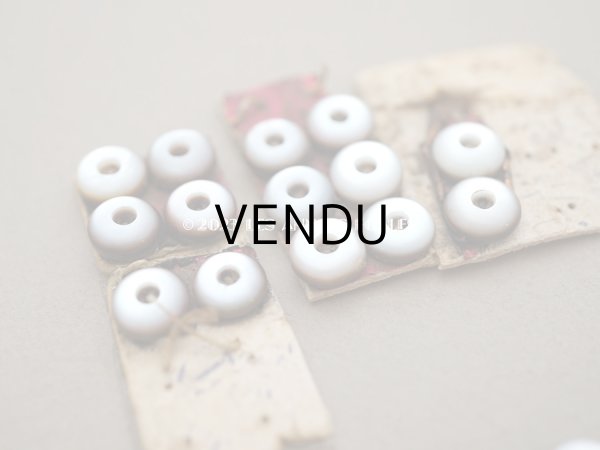 画像2: アンティーク ドール用 6.5mm マザーオブパール製 ボタン シェルボタン 14ピース (2)