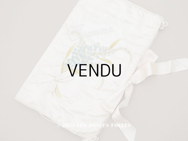 画像1: アンティーク シルク製 勿忘草のハンキーケース リボン付き ハンカチ用ポシェット JEANNE (1)