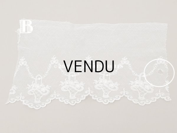 画像8: アンティーク 花かご＆リボンのガーランドの刺繍入り 幅広チュールレース 183cm (8)