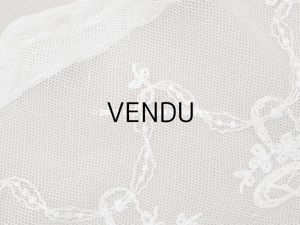 画像3: アンティーク 花かご＆リボンのガーランドの刺繍入り 幅広チュールレース 168~200cm (3)