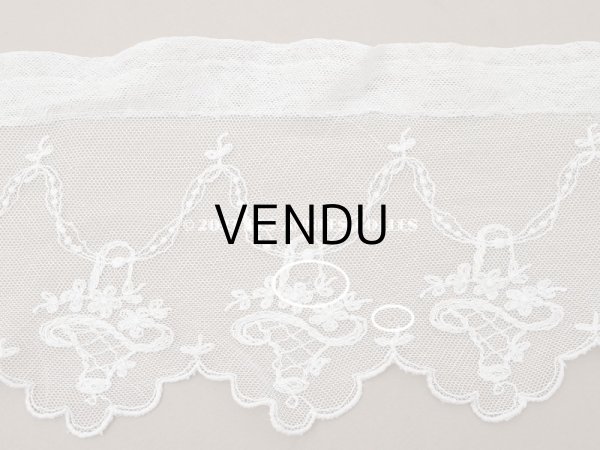画像10: アンティーク 花かご＆リボンのガーランドの刺繍入り 幅広チュールレース 168~200cm (10)