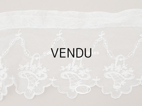 画像9: アンティーク 花かご＆リボンのガーランドの刺繍入り 幅広チュールレース 168~200cm (9)