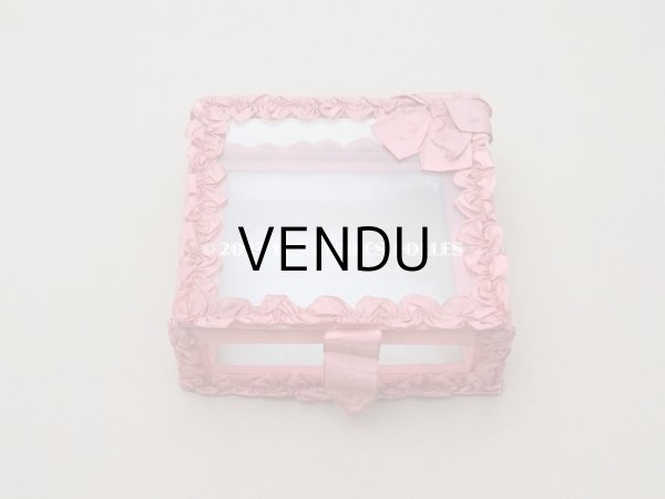 画像2: アンティーク リボンワークのガラスケース オールドローズ色 ジュエリーケース (2)