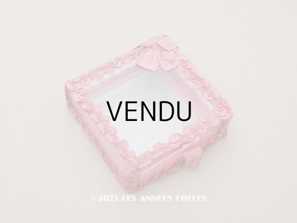 画像1: アンティーク リボンワークのガラスケース オールドローズ色 ジュエリーケース (1)