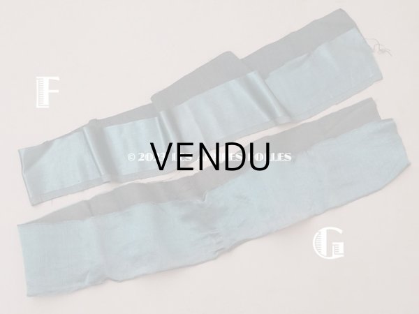 画像9: 18世紀 アンティーク シルクサテンのファブリック 7点セット サフィレット色 (9)