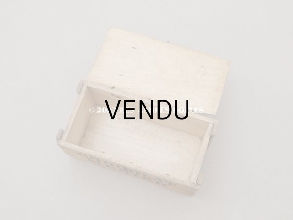 画像13: 【クリスマスセール2023対象外】アンティーク ショコラムニエの木箱 - CHOCOLAT MENIER - (13)