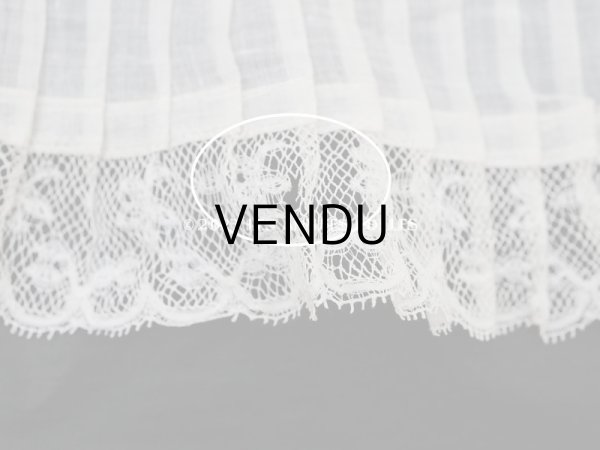 画像9: 【クリスマスセール2023対象外】1900年頃 アンティーク ドレスの裾  幅広　レース付きプリーツ  3.1m 幅21.5cm　コットンオーガンジー (9)