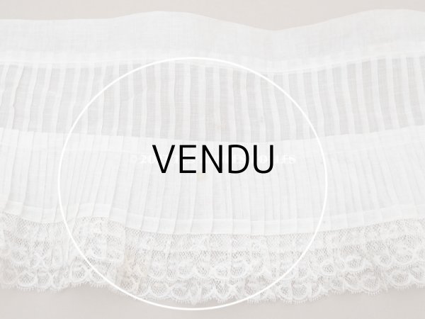 画像14: 【クリスマスセール2023対象外】1900年頃 アンティーク ドレスの裾  幅広　レース付きプリーツ  3.1m 幅21.5cm　コットンオーガンジー (14)