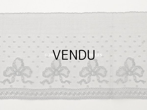 画像3: 【クリスマスセール2023対象外】1900年頃 アンティーク 幅広 リボン柄　シャンティイレース  17cm幅  1.75m〜2.5m (3)