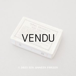 画像:  アンティーク  箱付き イニシャル モノグラム N3【S】6ピース- IDEAL BRODERIE-