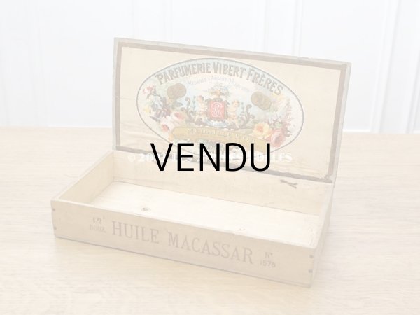 画像3: 19世紀末 アンティーク 天使のパフュームボックス HUILE SAIDA  - PARFUMERIE VIBERT FRERES PARIS - (3)