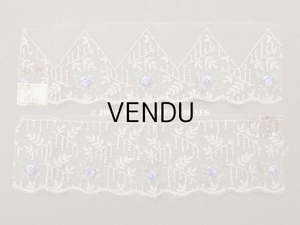 画像2: 1930年頃 アンティーク レースサンプル4点セット　薄紫の薔薇刺繍入り  (2)