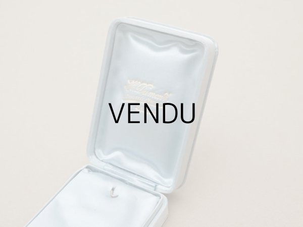 画像8: 1900年頃 アンティーク シルクサテンのジュエリーボックス 金彩のイニシャル入り パウダーブルー (8)