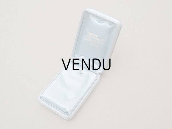 画像7: 1900年頃 アンティーク シルクサテンのジュエリーボックス 金彩のイニシャル入り パウダーブルー (7)