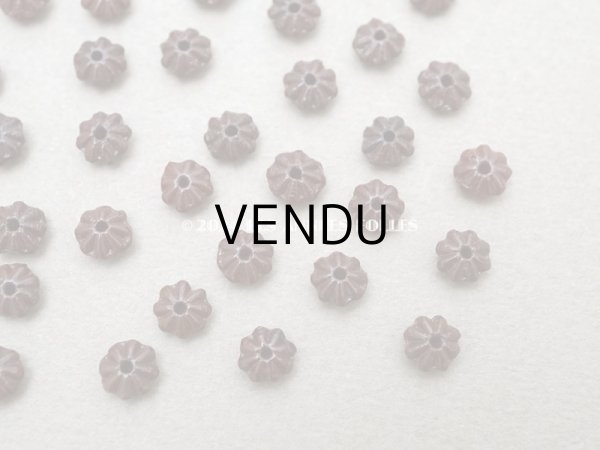 画像5: アンティーク ガラスビーズ 花型 ブラウン 6mm 40ピースのセット (5)