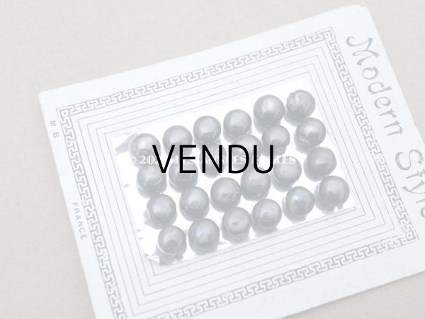 画像7: 1920頃 アンティーク マザーオブパール製 極小 ボタン 5mm 24ピース 炭黒 シェルボタン  (7)