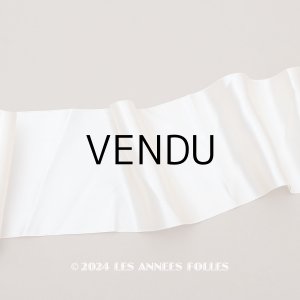 画像: 1900年頃 アンティーク シルク製 サテンリボン 幅広 10cm幅  パウダーピンク