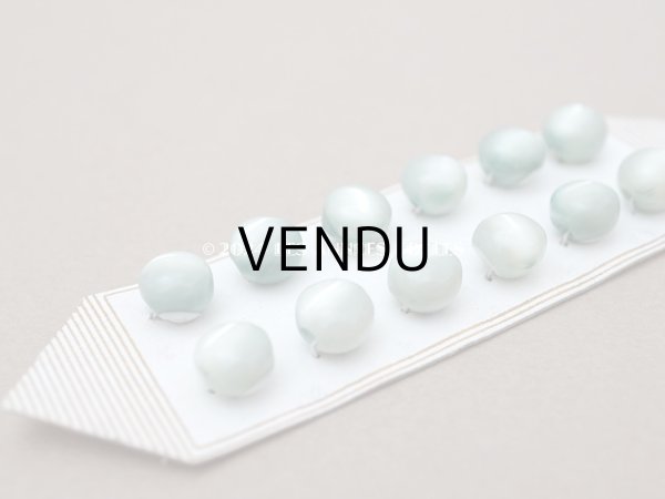 画像5: アンティーク マザーオブパール製 ボタン 7.5mm パウダーグリーン 12ピース シェルボタン (5)