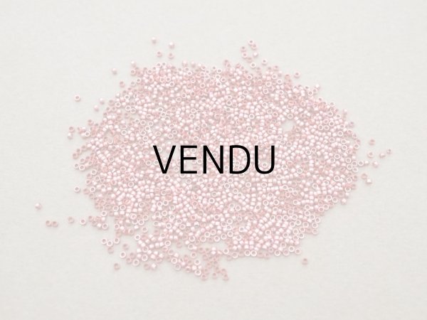 画像2: 1900年頃 アンティーク メタル製 ビーズ 筒型 ピンク 10g (2)