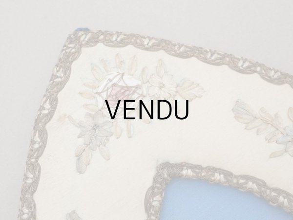 画像4: ＊蚤の市＊アンティーク フォトフレーム  薔薇のリボン刺繍 (4)