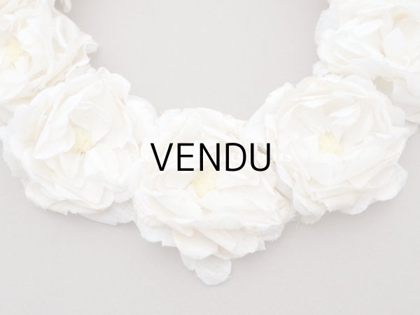 画像4: アンティーク 白薔薇のティアラ 布花 花冠 オフホワイト (4)