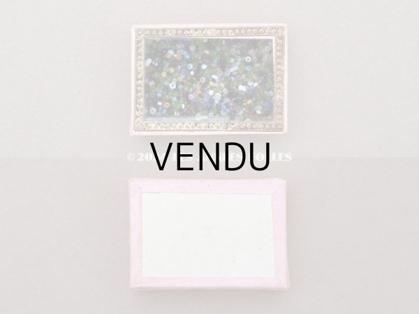 画像2: 1900年代頃　アンティーク ガラスの蓋の紙箱 淡いピンク (2)